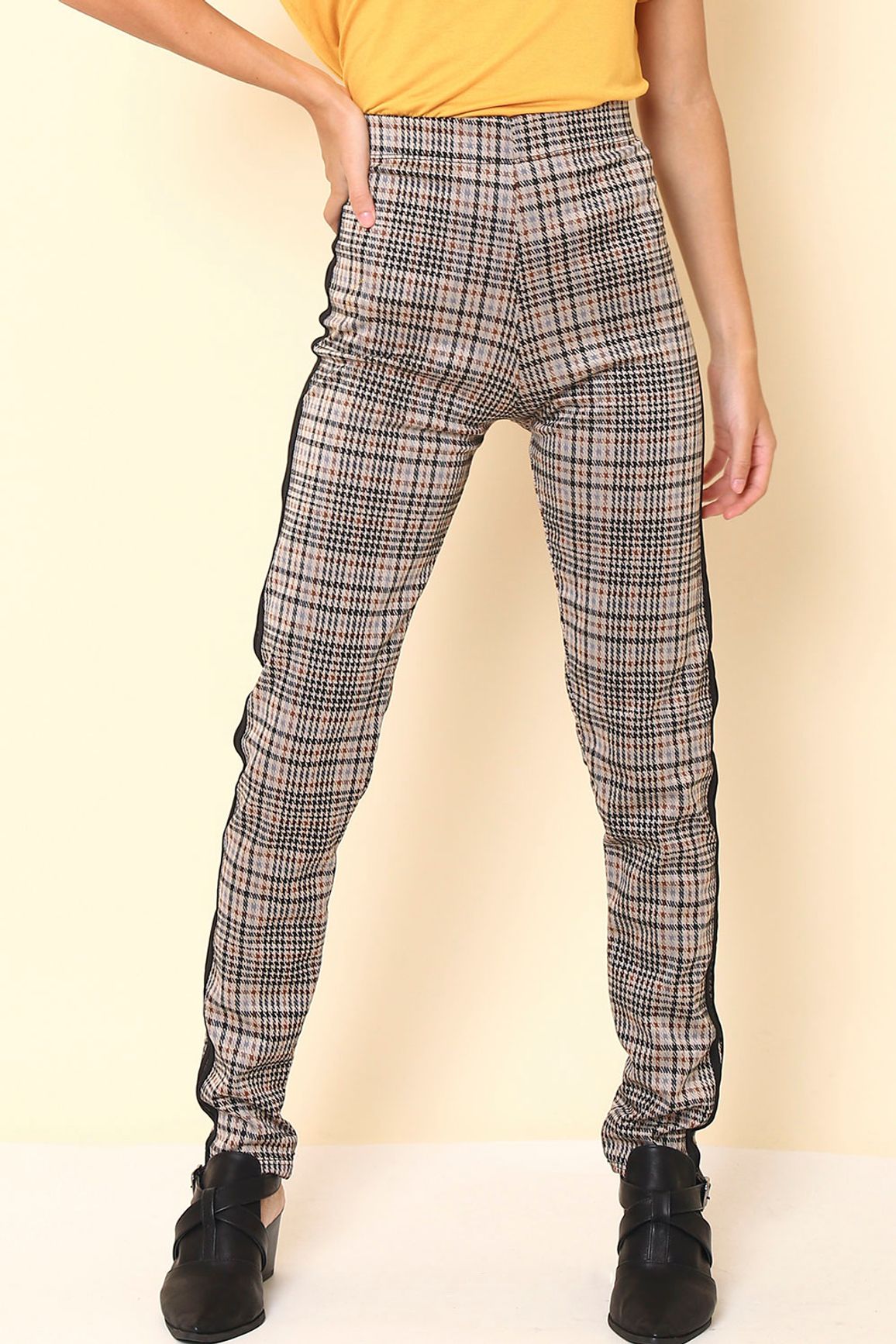 Pied De Poule Leggings In Spain pied-de-poule-leggings-in-spain