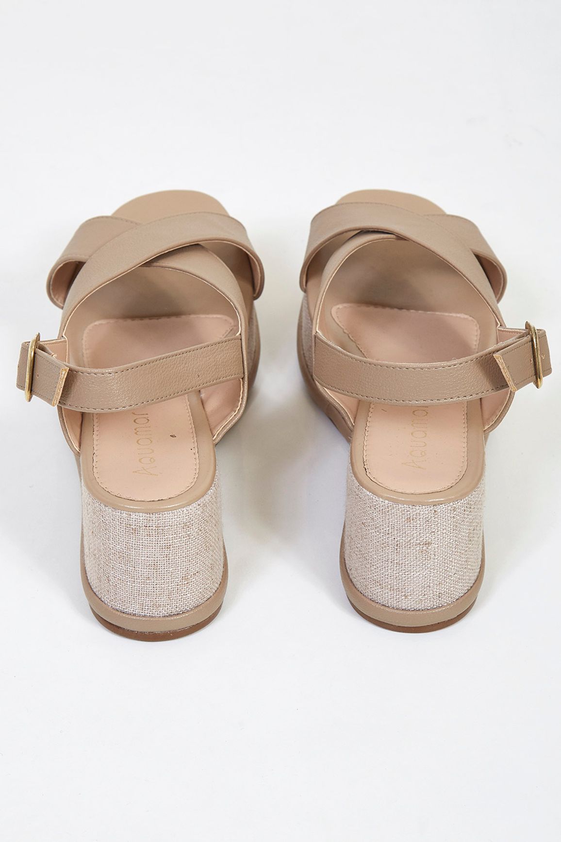 sandalia plataforma tiras cruzadas